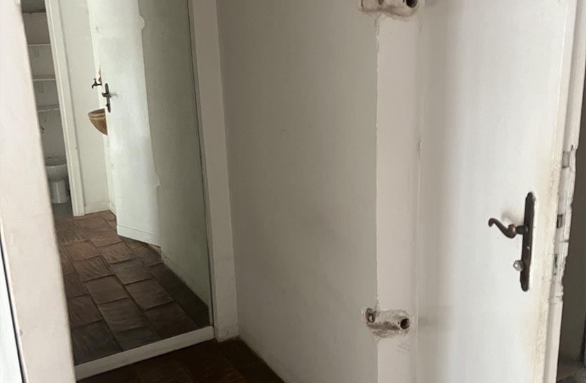 Locale commerciale 04