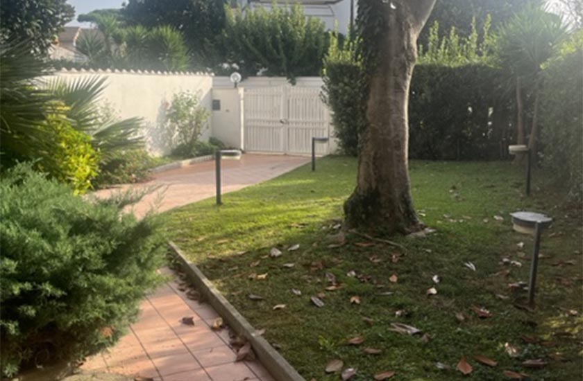 Villa plurifamiliare via Tellaro 02