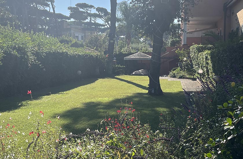 Villa plurifamiliare via foce verde 02