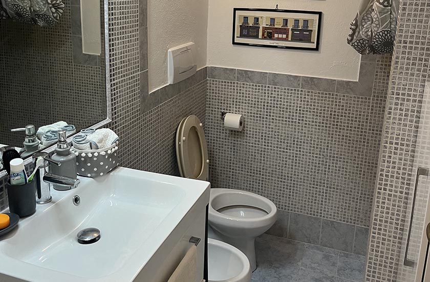 Villa plurifamiliare via foce verde 07